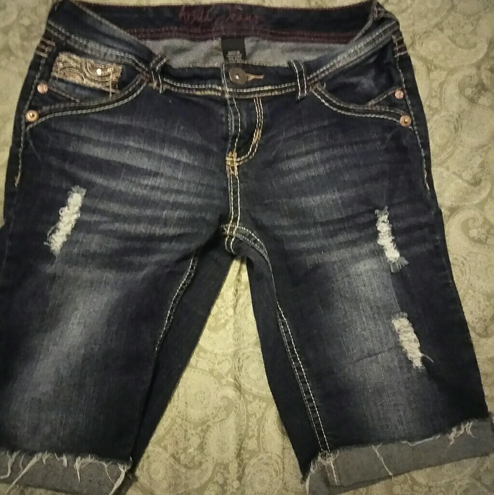 Capri shorts
